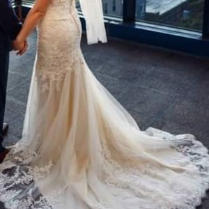 Wedding dress